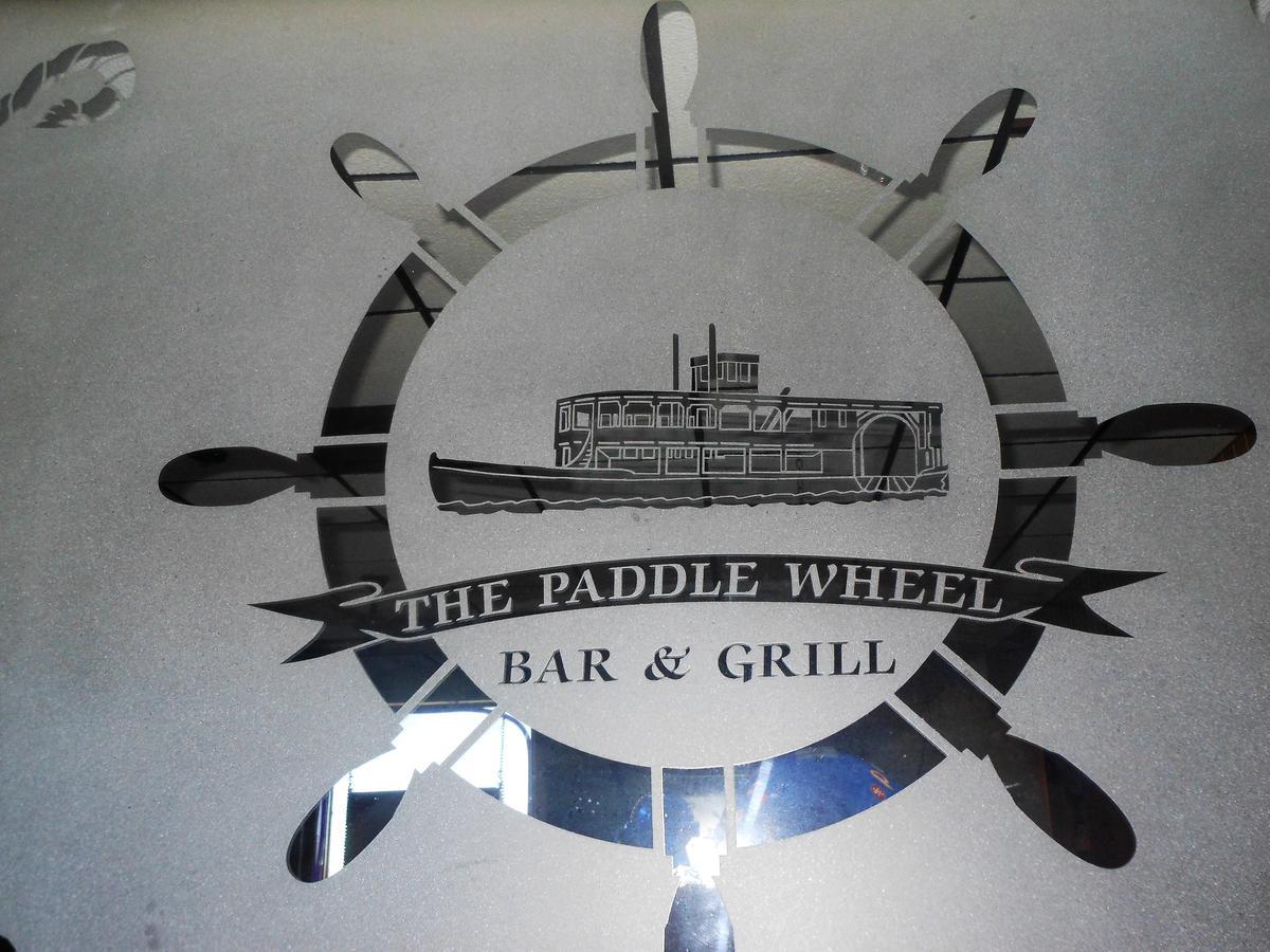 Great American Inn & Suites Devils Lake Bagian luar foto