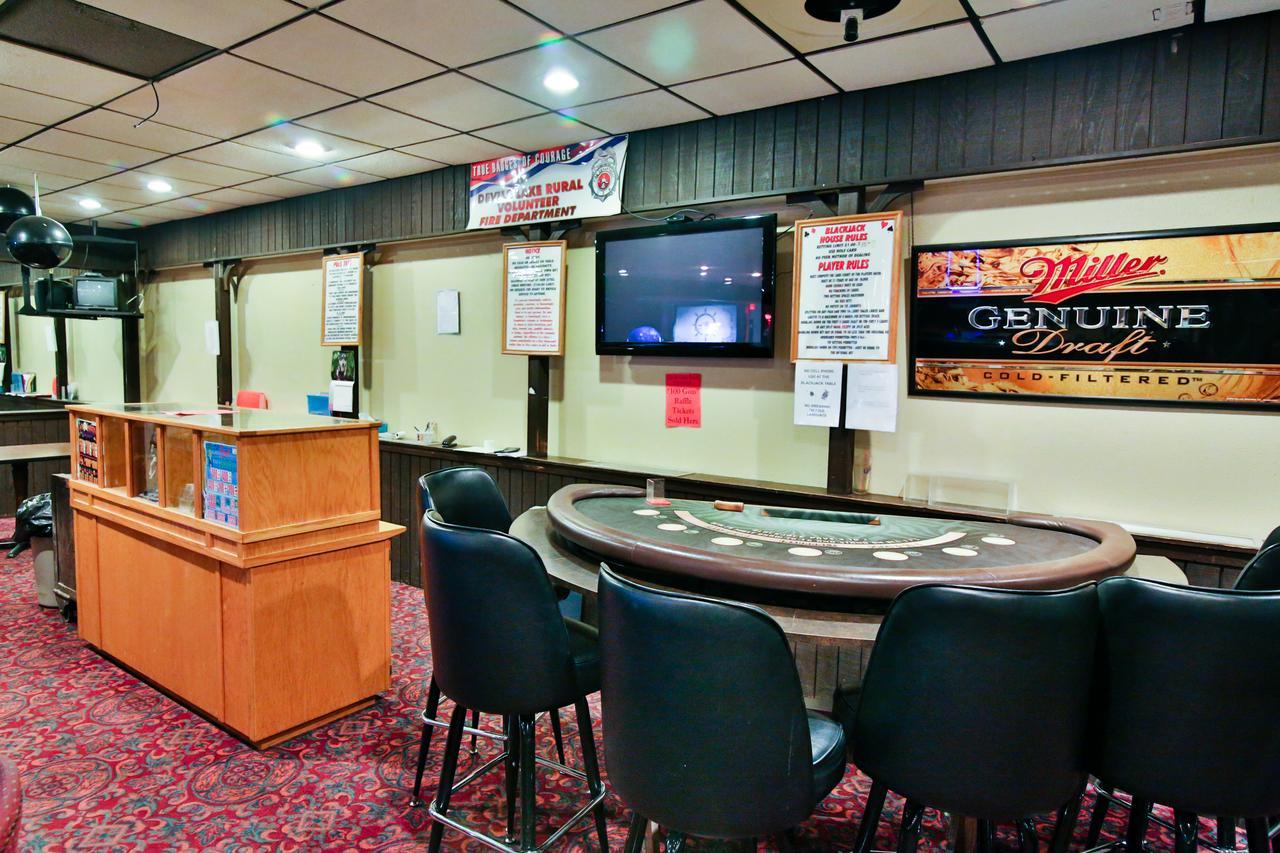 Great American Inn & Suites Devils Lake Bagian luar foto