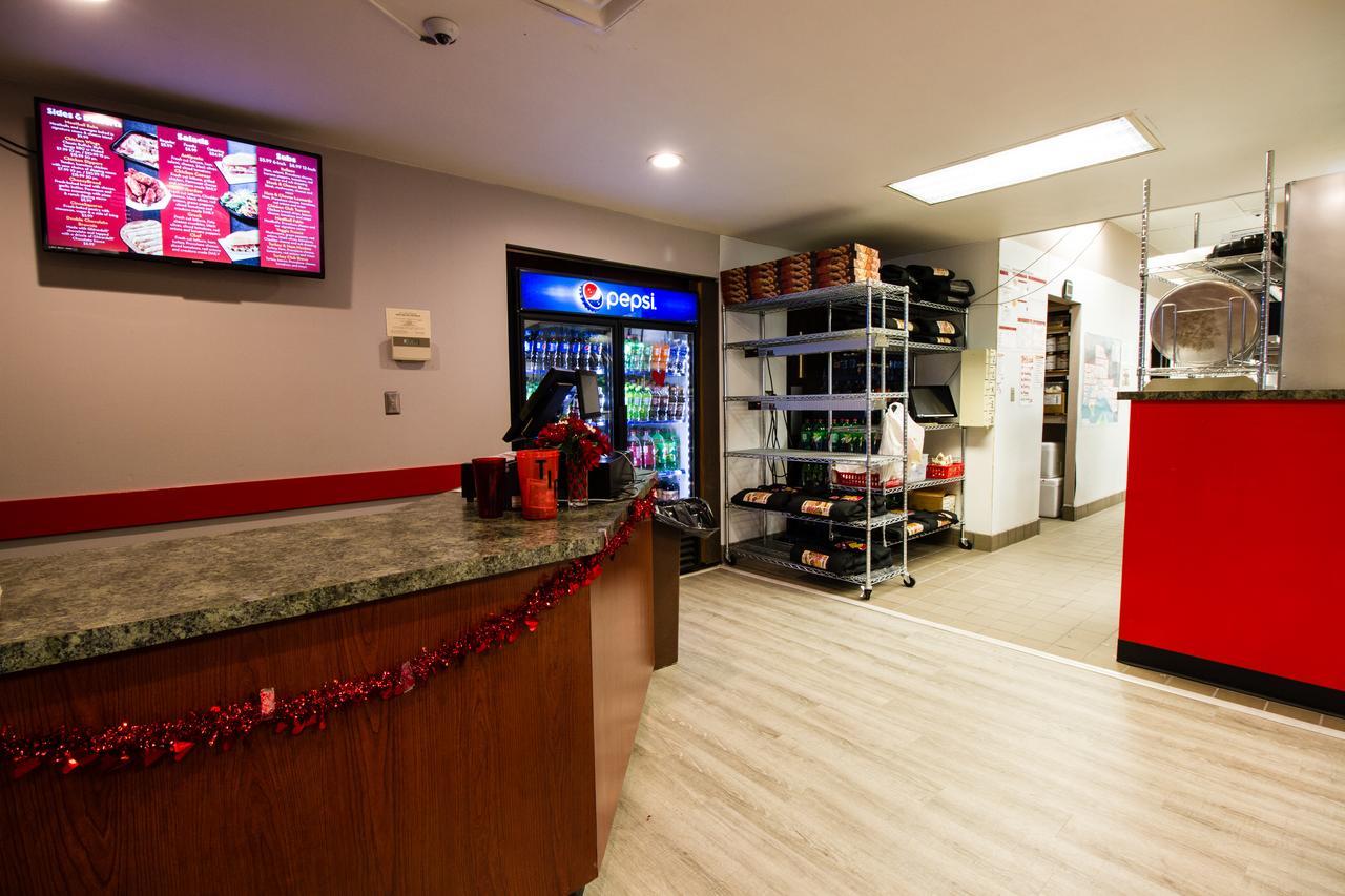 Great American Inn & Suites Devils Lake Bagian luar foto